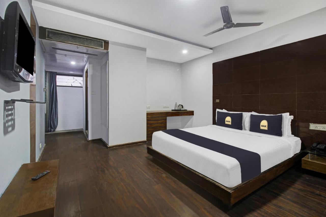 Townhouse Oak The Margi Hotel Near Yosufguda Metro Station Hyderabad Eksteriør bilde