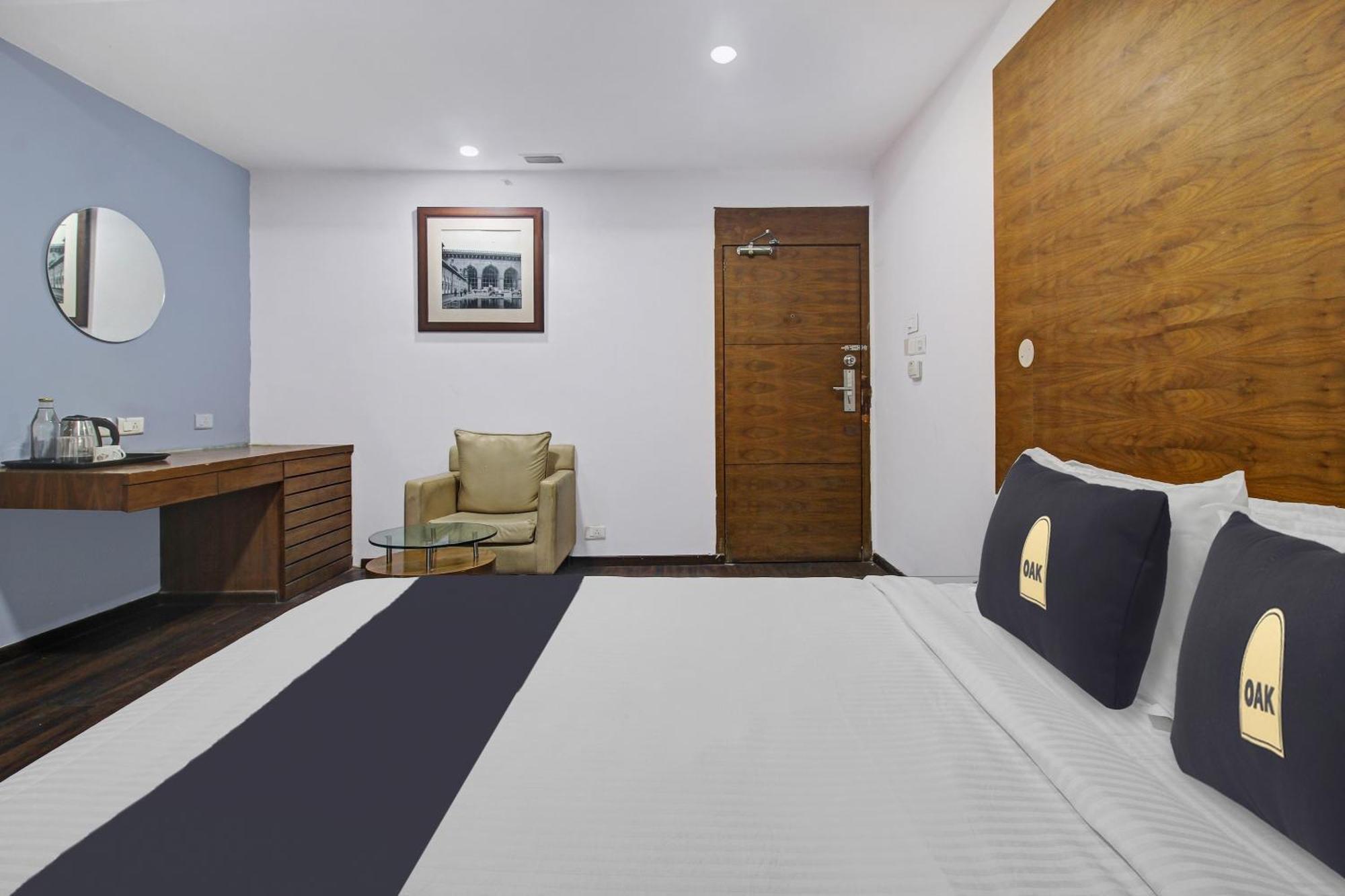 Townhouse Oak The Margi Hotel Near Yosufguda Metro Station Hyderabad Eksteriør bilde