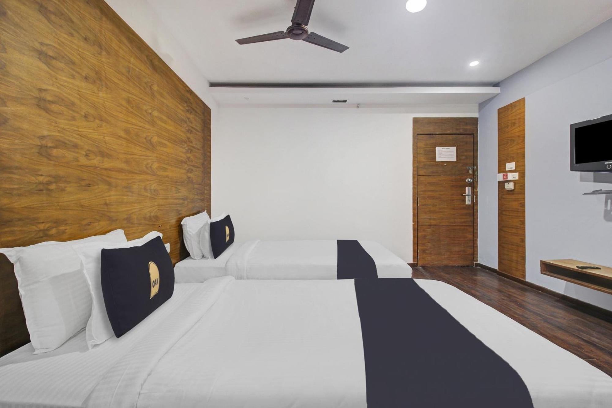 Townhouse Oak The Margi Hotel Near Yosufguda Metro Station Hyderabad Eksteriør bilde