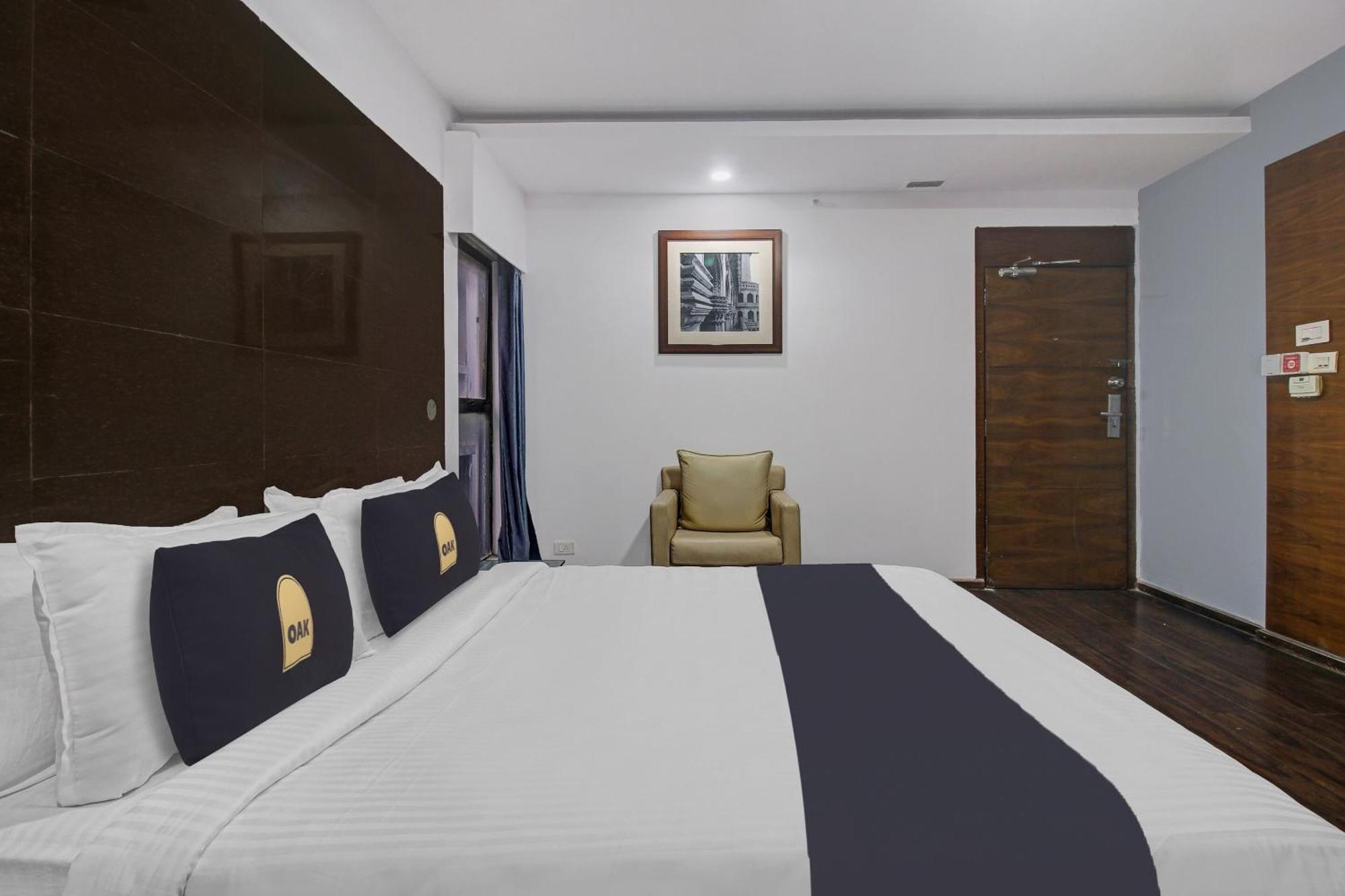 Townhouse Oak The Margi Hotel Near Yosufguda Metro Station Hyderabad Eksteriør bilde