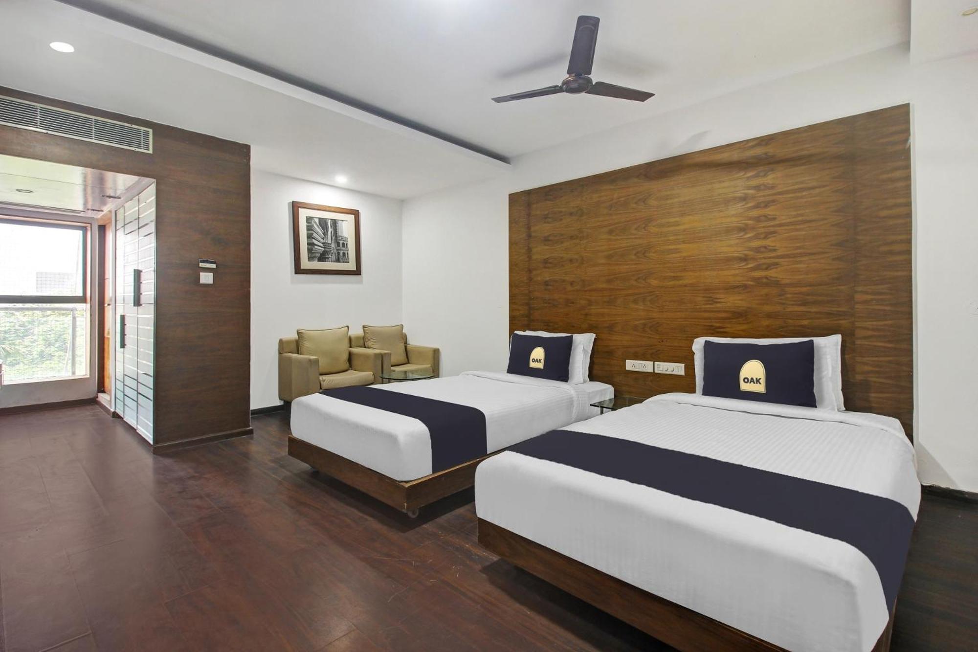 Townhouse Oak The Margi Hotel Near Yosufguda Metro Station Hyderabad Eksteriør bilde